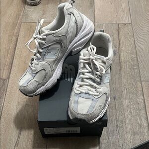 Big Kids 530 New Balance Cream and Gray Athletic Shoes